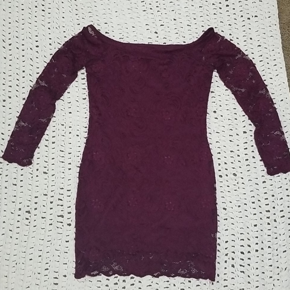 Tight maroon lace dress